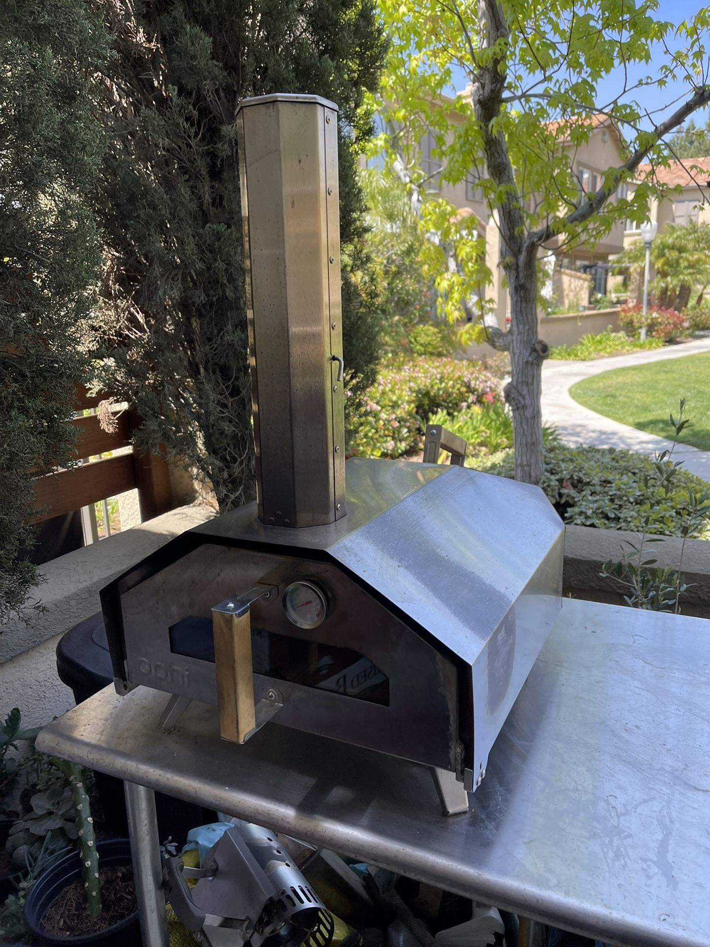 Ooni Pro 16 Pizza Oven, Cover, Gas Burner, Extra Stones