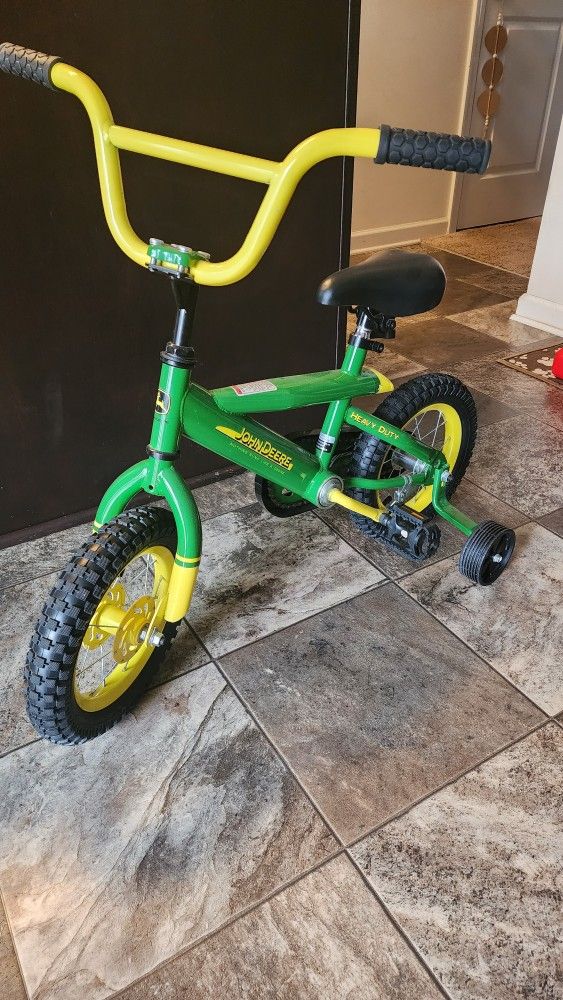 John Deer Heavy Duty Bicycle With Training Wheels