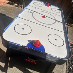 Air Hockey Table