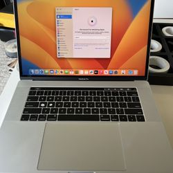 MacBook Pro, 15 inch, i7, 16gb ram, 2tb ssd