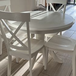 Dining Room Table 