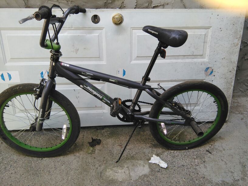 MONGOOSE BIKE GOOD CONDITION