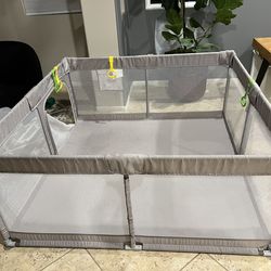 Bay toddler play pen large 48x48
