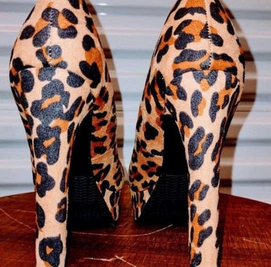 Mossimo leopard heels cheap