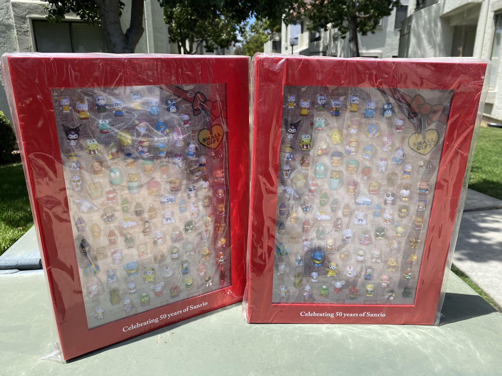 SANRIO 50TH ANNIVERSARY 90 PIECE MULTI CHARACTER MINI FIGURE SMALL GIFT SET