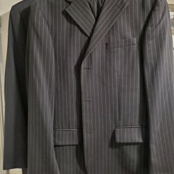SUIT (Oscar Delarenta)