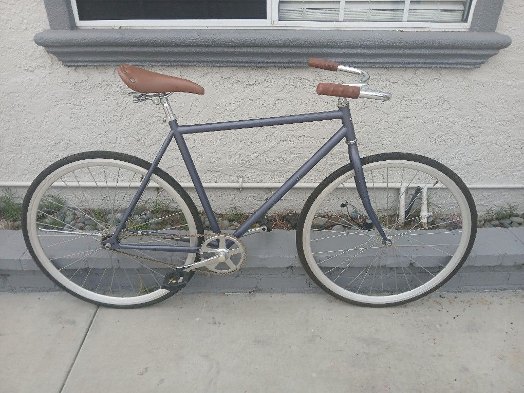 Men's 700c Vilano Classic Urban City Bike