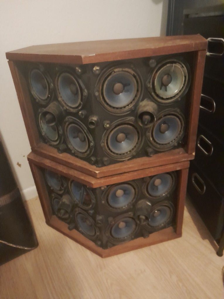 Vintage Bose 901 Series IV Direct Reflecting speakers
