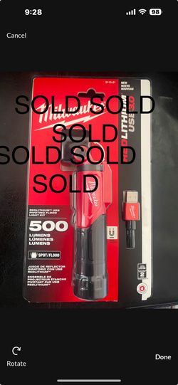 SOLD SOLD *****MILWAUKEE USB 500 Lumens Pivoting Flashlight