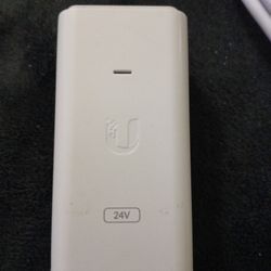 Ubiquiti Networks UniFi 24V 12Watts 0.5A Gigabit PoE Power Injector GP-A240-050G