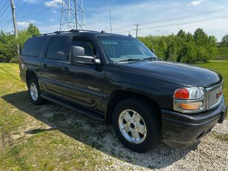 2004 GMC Yukon Denali  XL