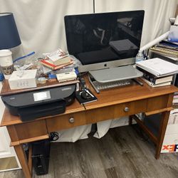 Wood Desk 4ft And2ft 