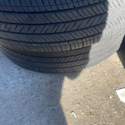 245-60-18 Kumho Crugen Pair 