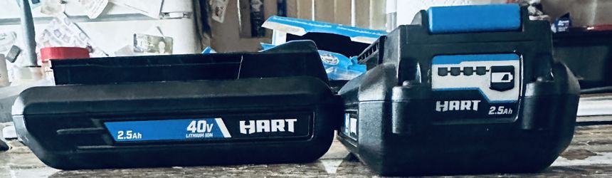 2 HART 40v 2.5Ah Lithium-Ion Batteries