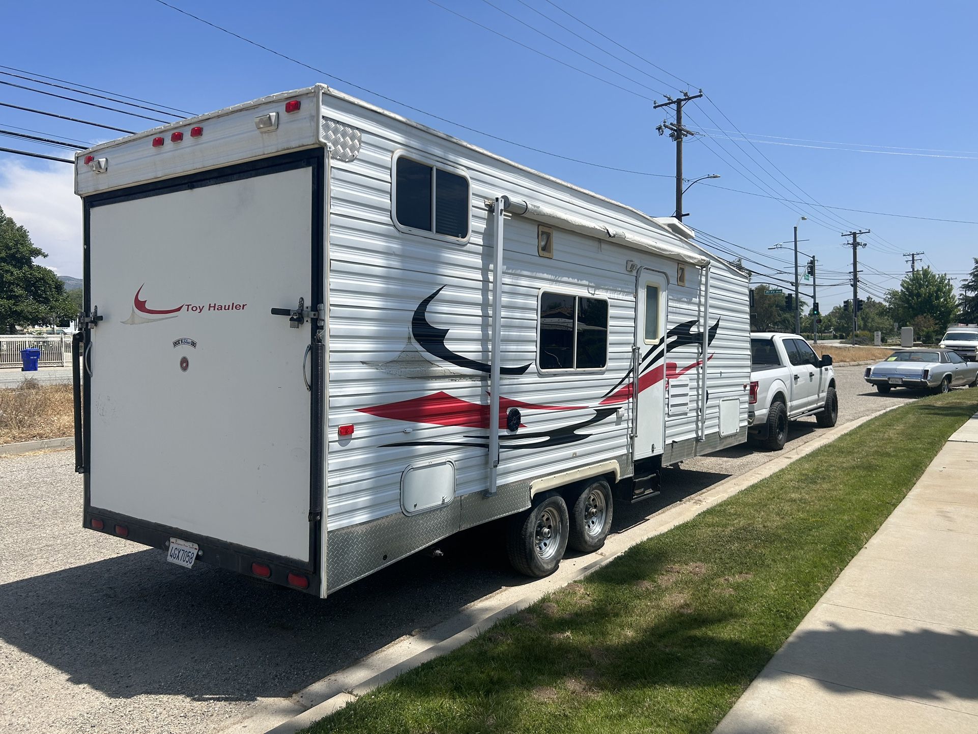 2007 Carrier Toy hauler