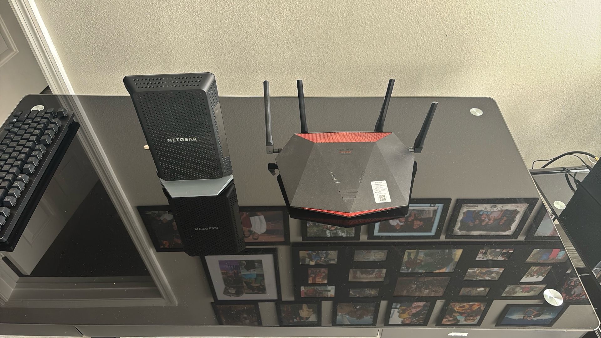 Router And Modem Xr1000 Cm1200