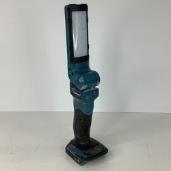 Makita 18V LXT Lithium-ion Cordless LED Flashlight (Tool Only)