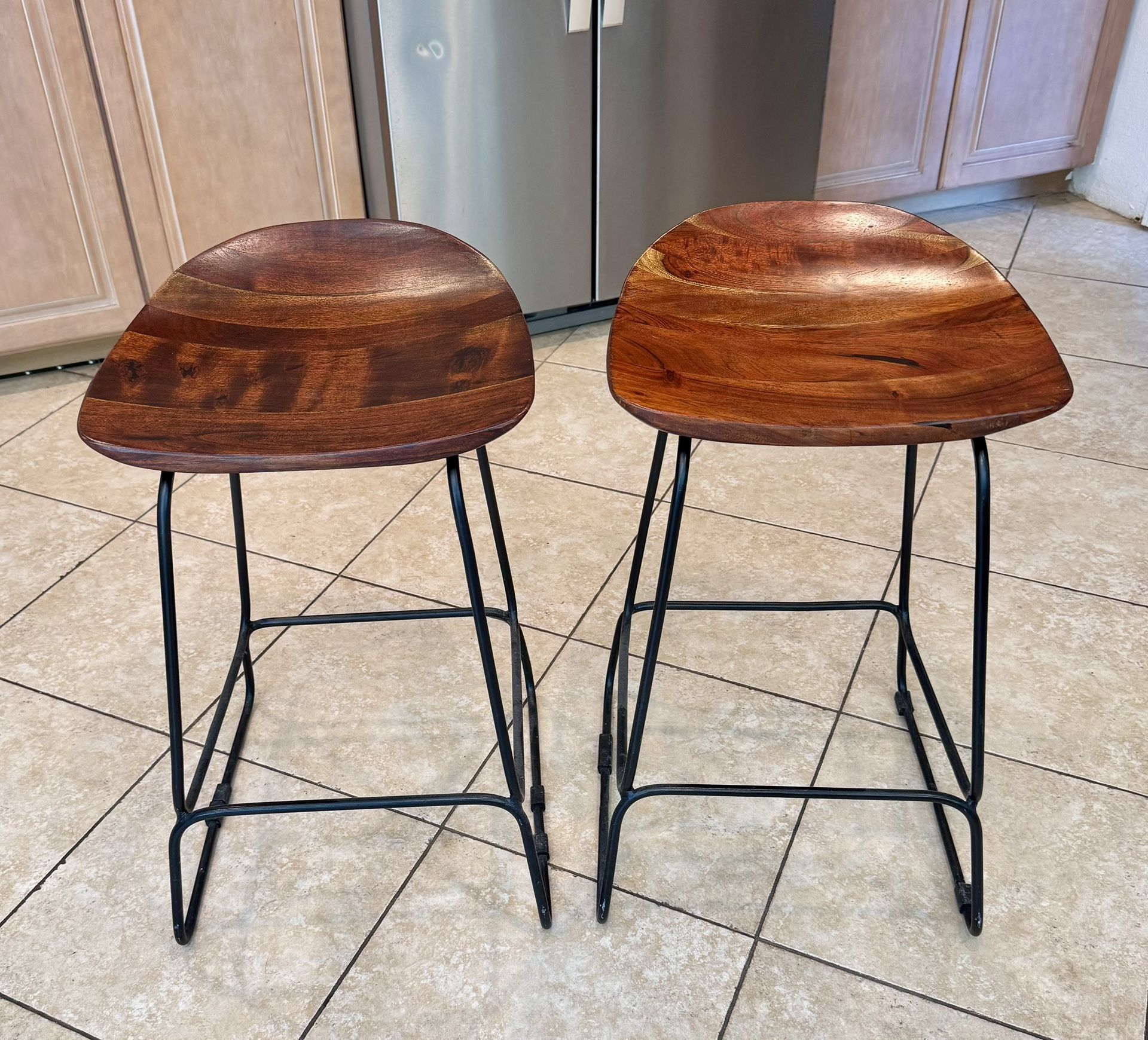 2 Stylish Bar Stools