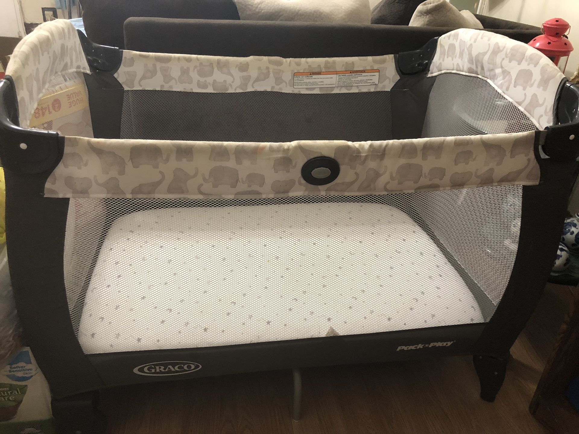 Graco Pack n' Play Playard