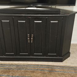 FREE TV STAND/CABINET