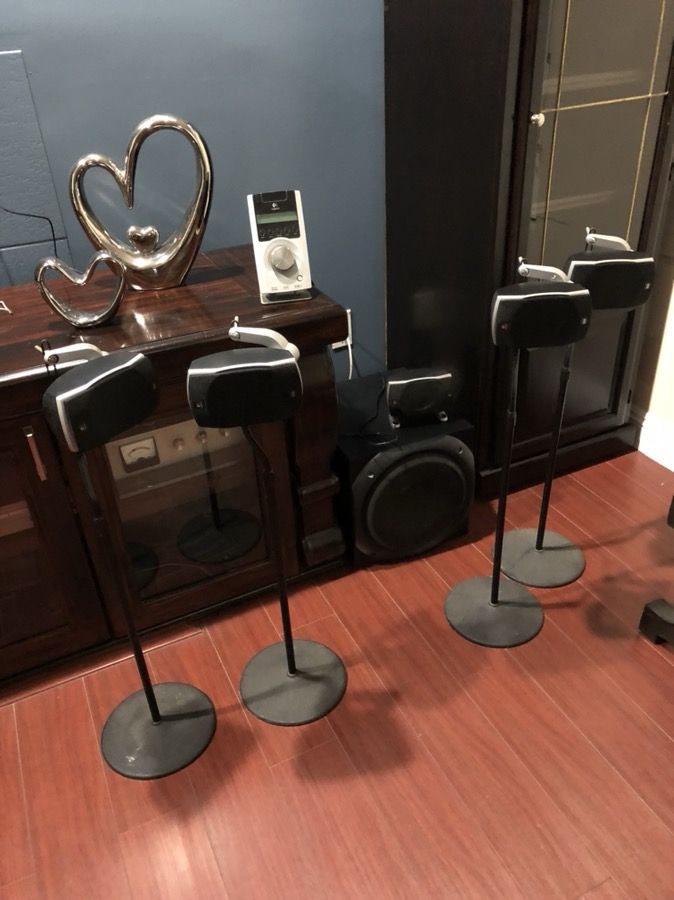 Logitech Z5500 5.1 Digital Surround Sound System THX Sound Certified ( One Speaker Coil Broke)