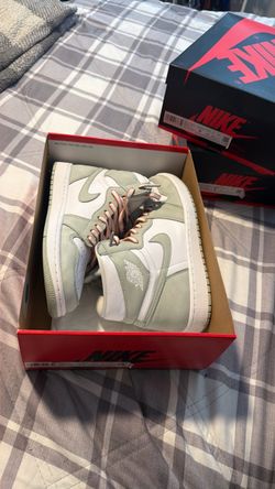 Air Jordan 1 Mid Sage Green Sneakers