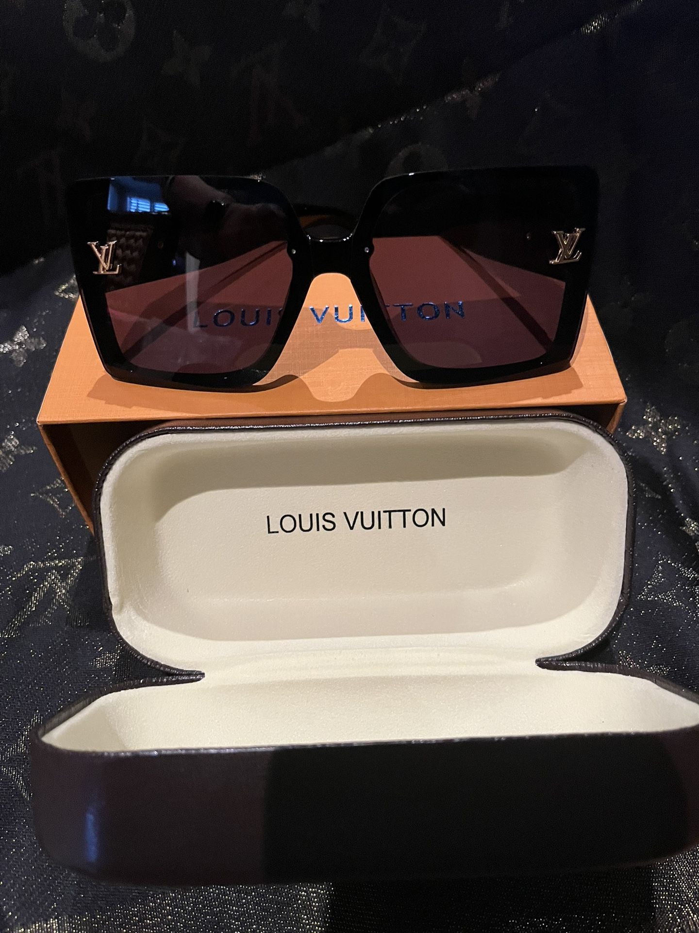 Brand New Louis Vuitton Sunglasses for Sale in Inglewood, CA - OfferUp