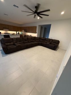Reclining sectional couch