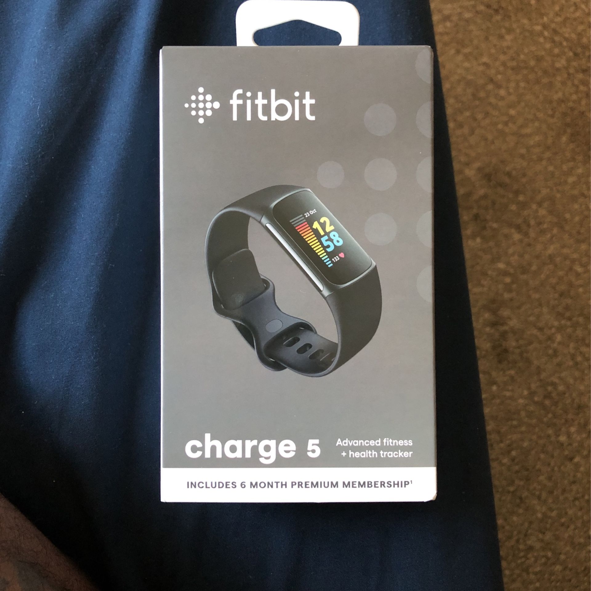 BRAND NEW Fitbit Charge 5 