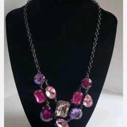 Avon 2009  Wild Orchid Bib Necklace # F(contact info removed) New In Original Box