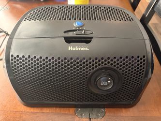 Compact Holmes air purifier