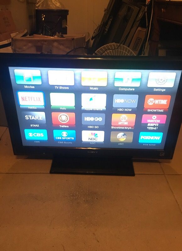 Sony KDL-32L5000 32” LED screen w/ stand+remote