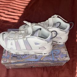 DS Thank you, Wilson Air Max Uptempo - Men’s 12