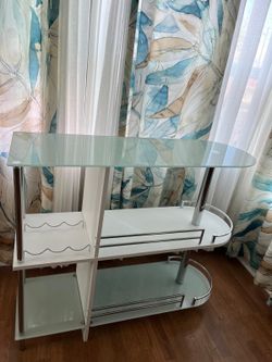 Mini Glass Bar