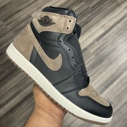 Jordan 1 High Palomino New 10M