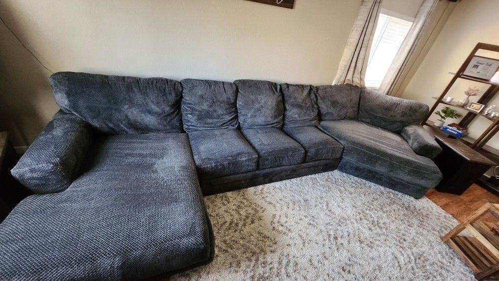 Sectional Couch/Sofa Charcoal Grey for Sale in Gilbert, AZ OfferUp