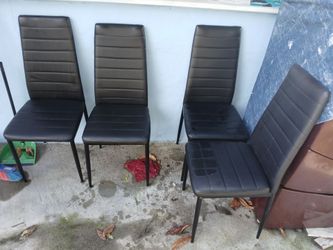 Dinette chairs mint condition