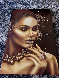 Gold And Black Photo Good Condition