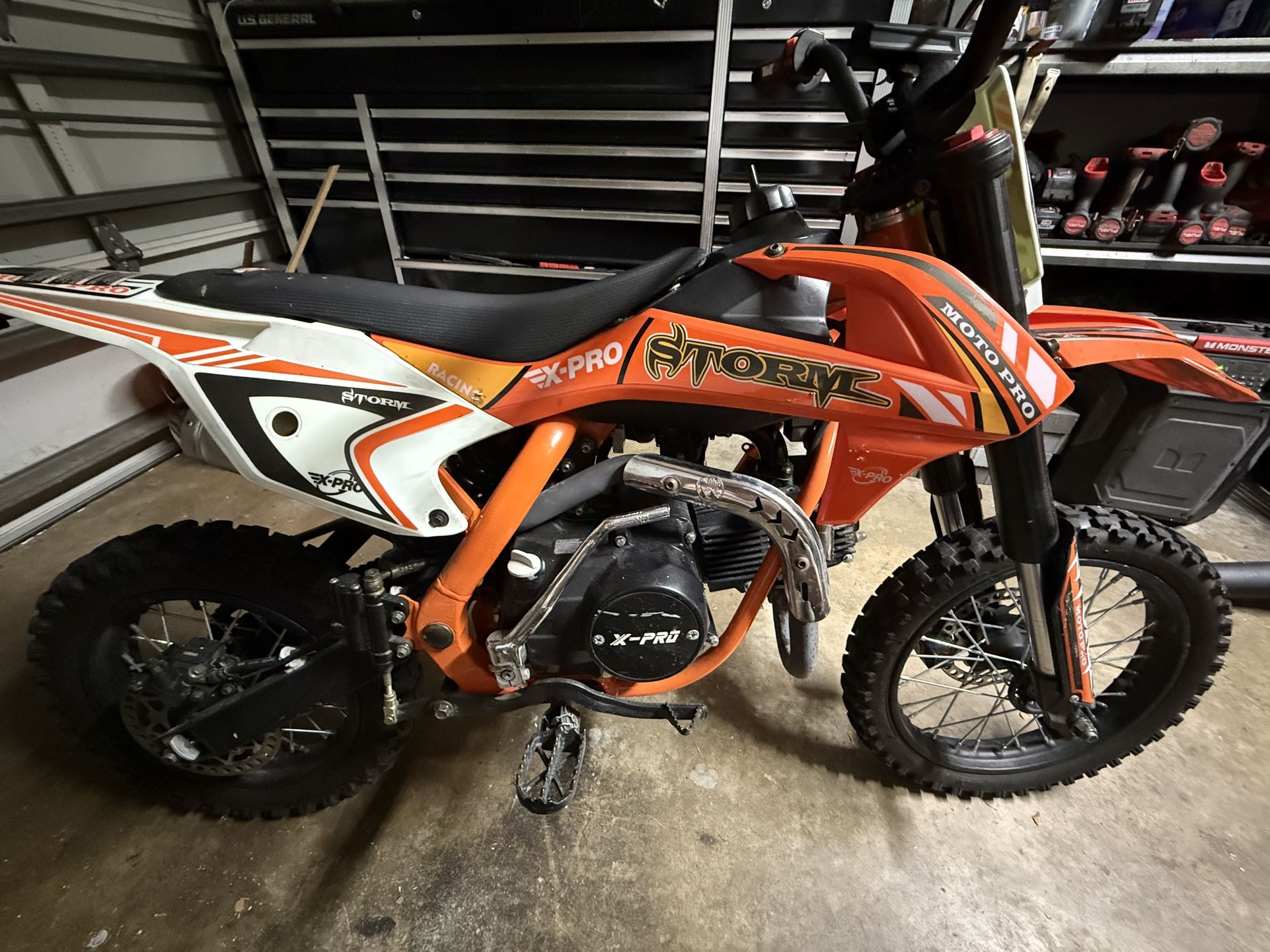 X Storm 125 CC 4 Stroke Semi Auto Dirt Bike Pit Bike