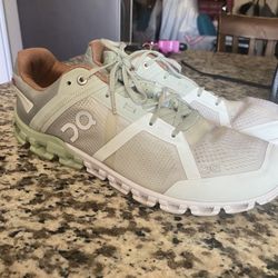 Oncloud Shoes