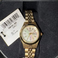 Women’s Citizens Watch