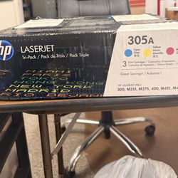 Hp jet Ink, Color And Black Never Opened. 
