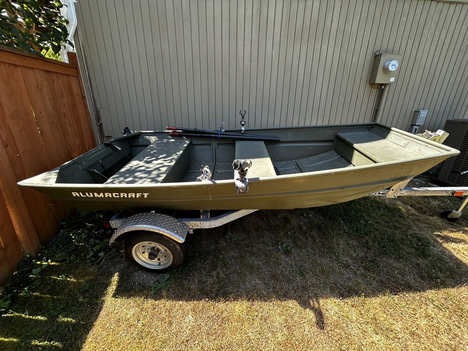 10’ Alumacraft Welded Jon Boat