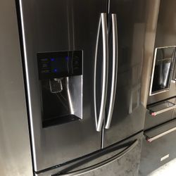 Samsung French Door Refrigerator 