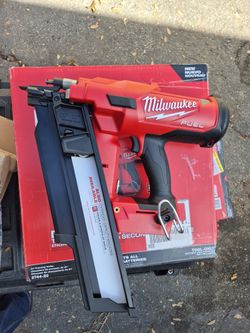 Milwaukee M18 FUEL 3-1/2 in. 18-Volt 21-Degree Framing Nailer (Tool-Only)