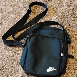 Nike  Crossbody Bag