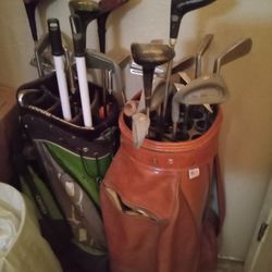 2 Golf Bags 