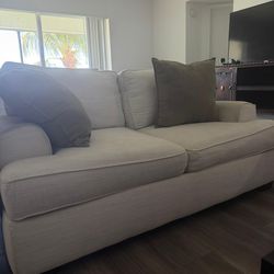 2 Sofas