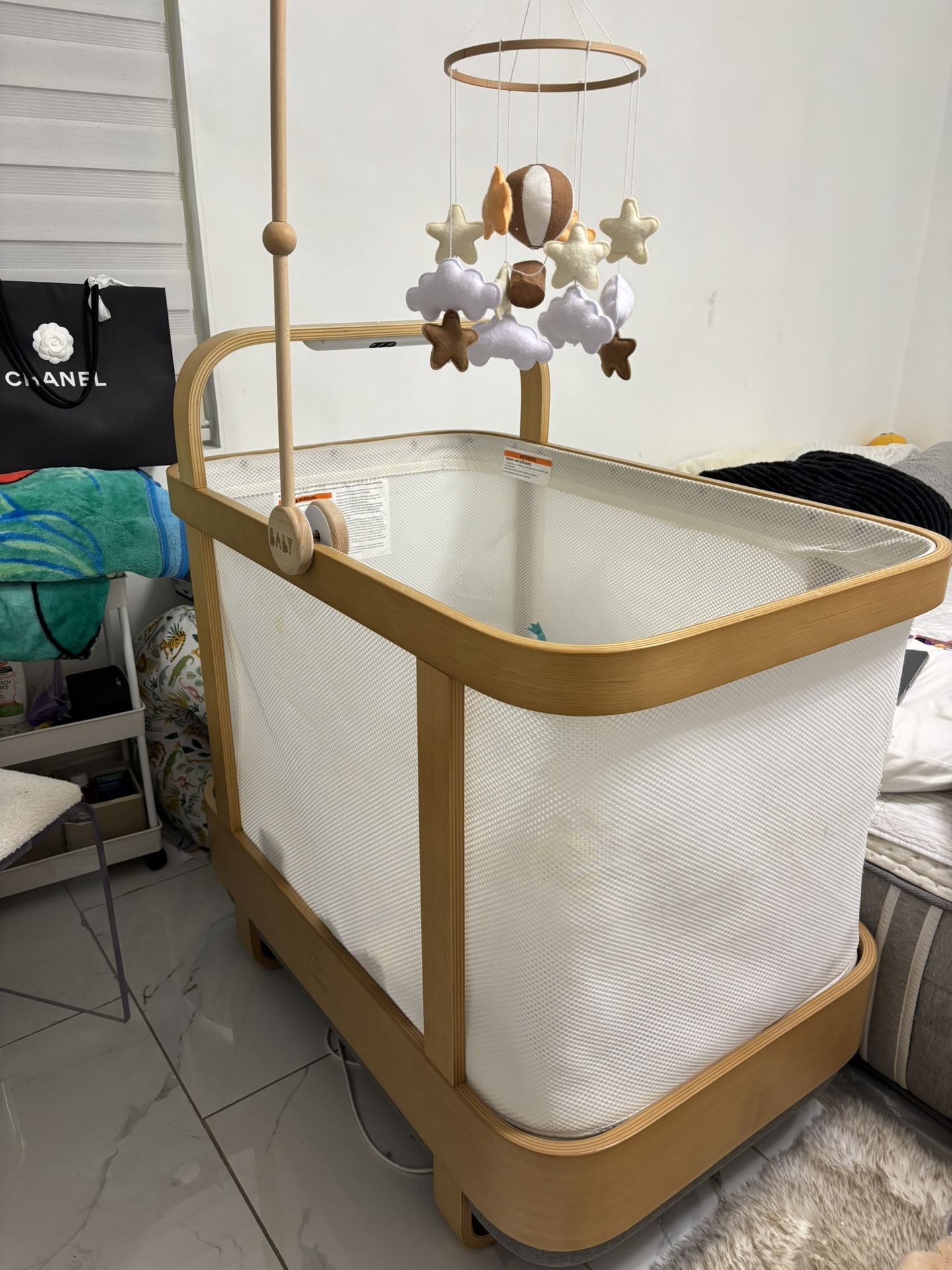 Cradle Wise Crib /Bassinet 