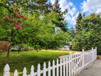 10ft fence entryway